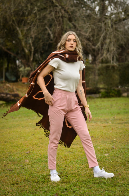 Poncho "Asturiana" Telar Criollo