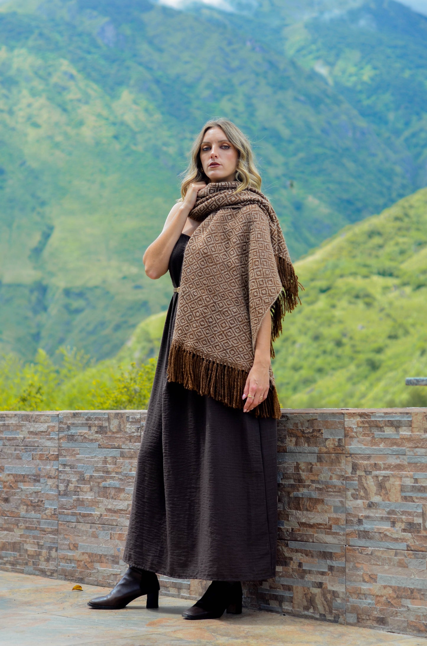 Manta "Lavallén" Hilado Llama Baby