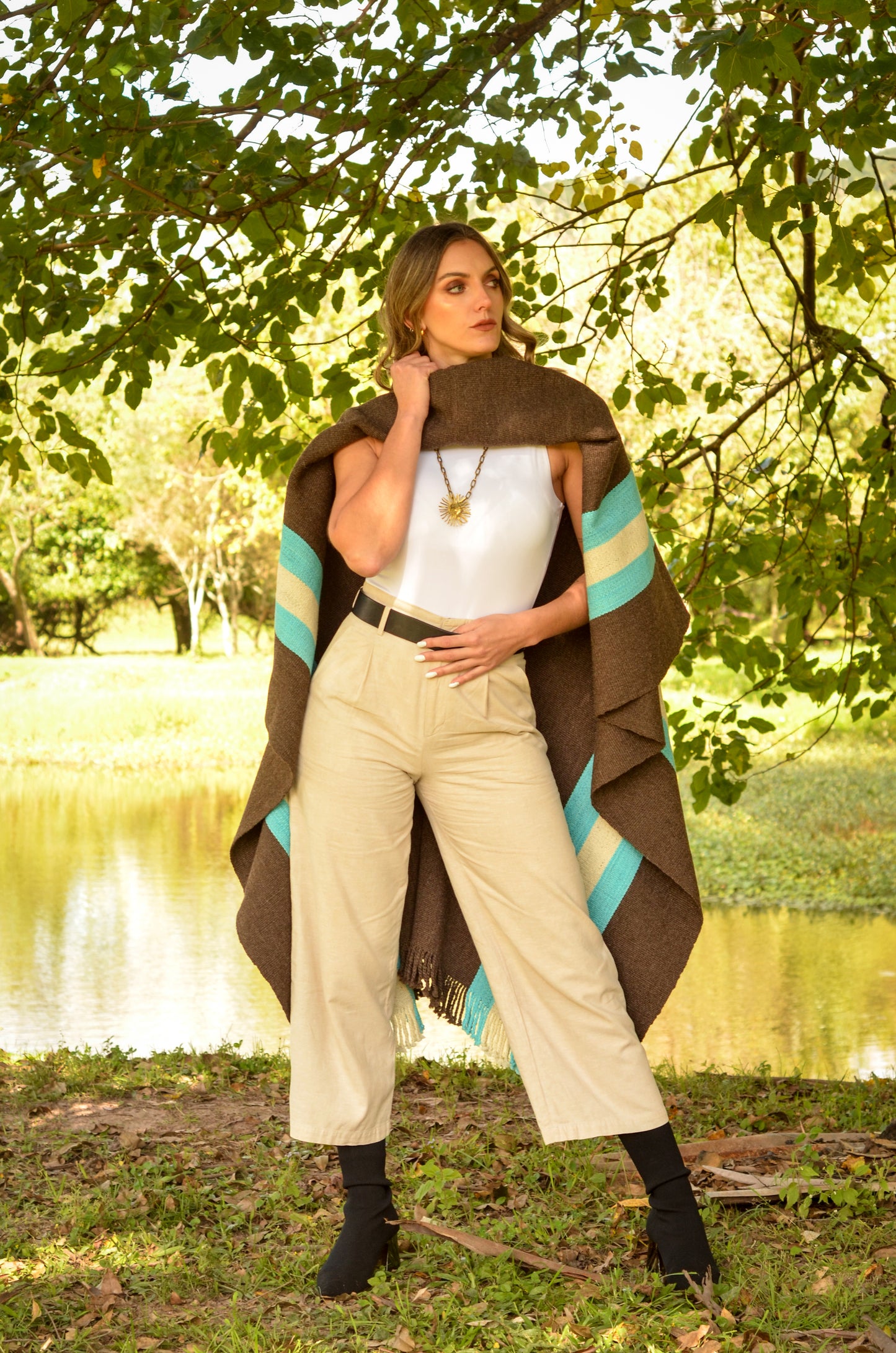 Poncho "Alvear" Creole Loom