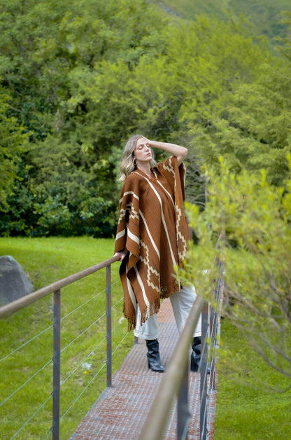 Poncho "Chacabuco" Obra en Telar Criollo