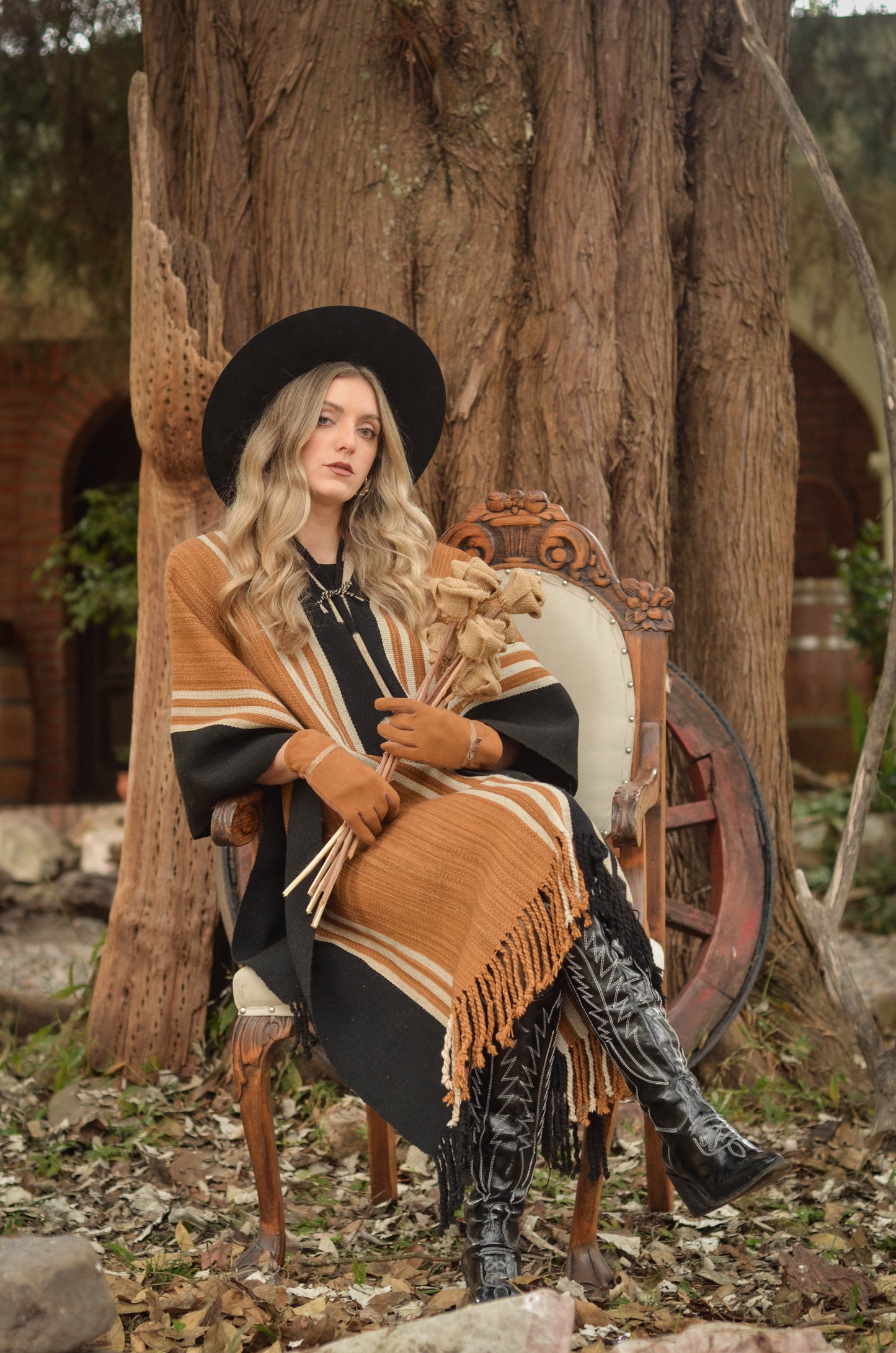 Poncho "Araucana" Obra en Telar Criollo