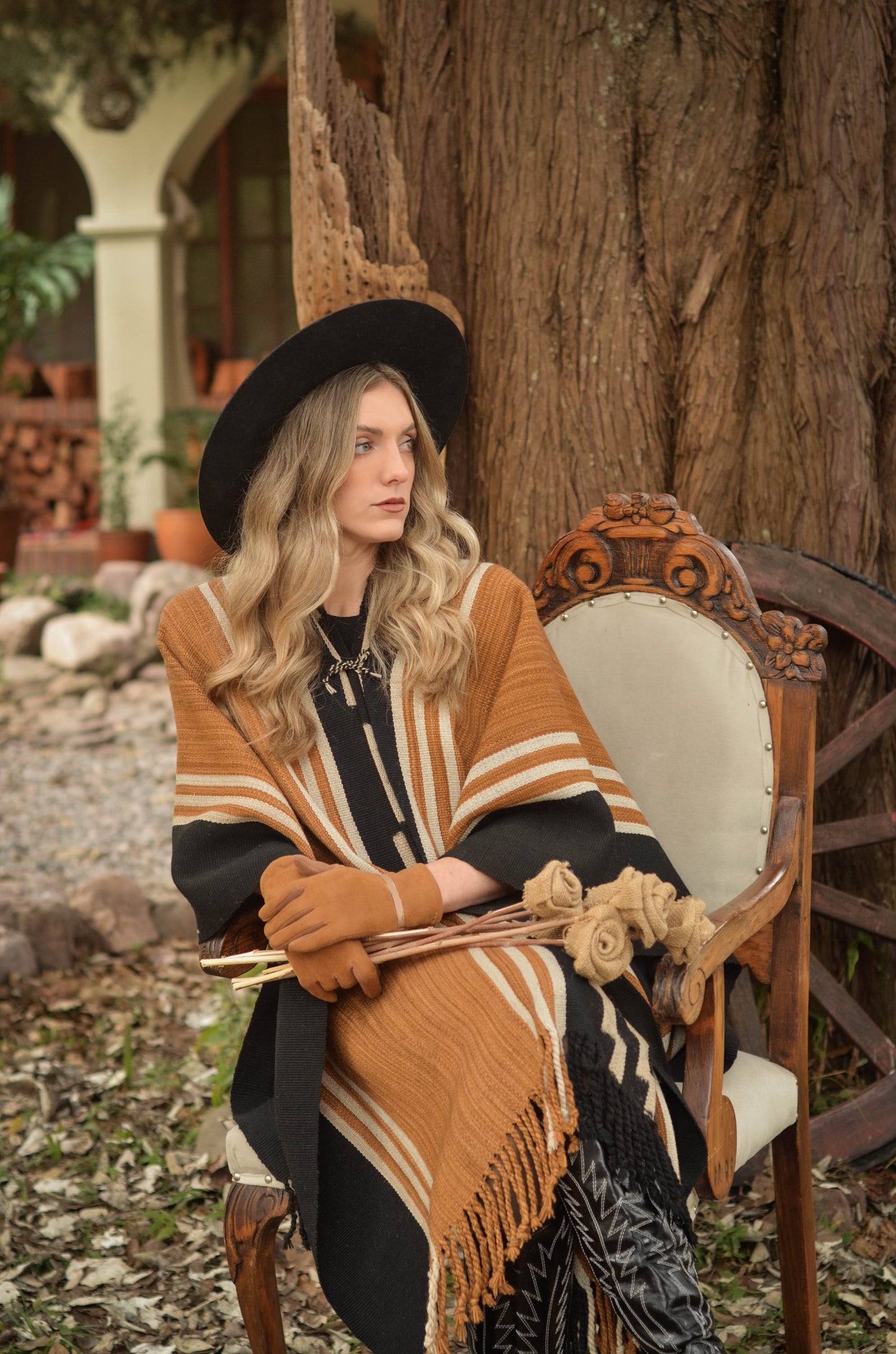 Poncho "Araucana" Obra en Telar Criollo