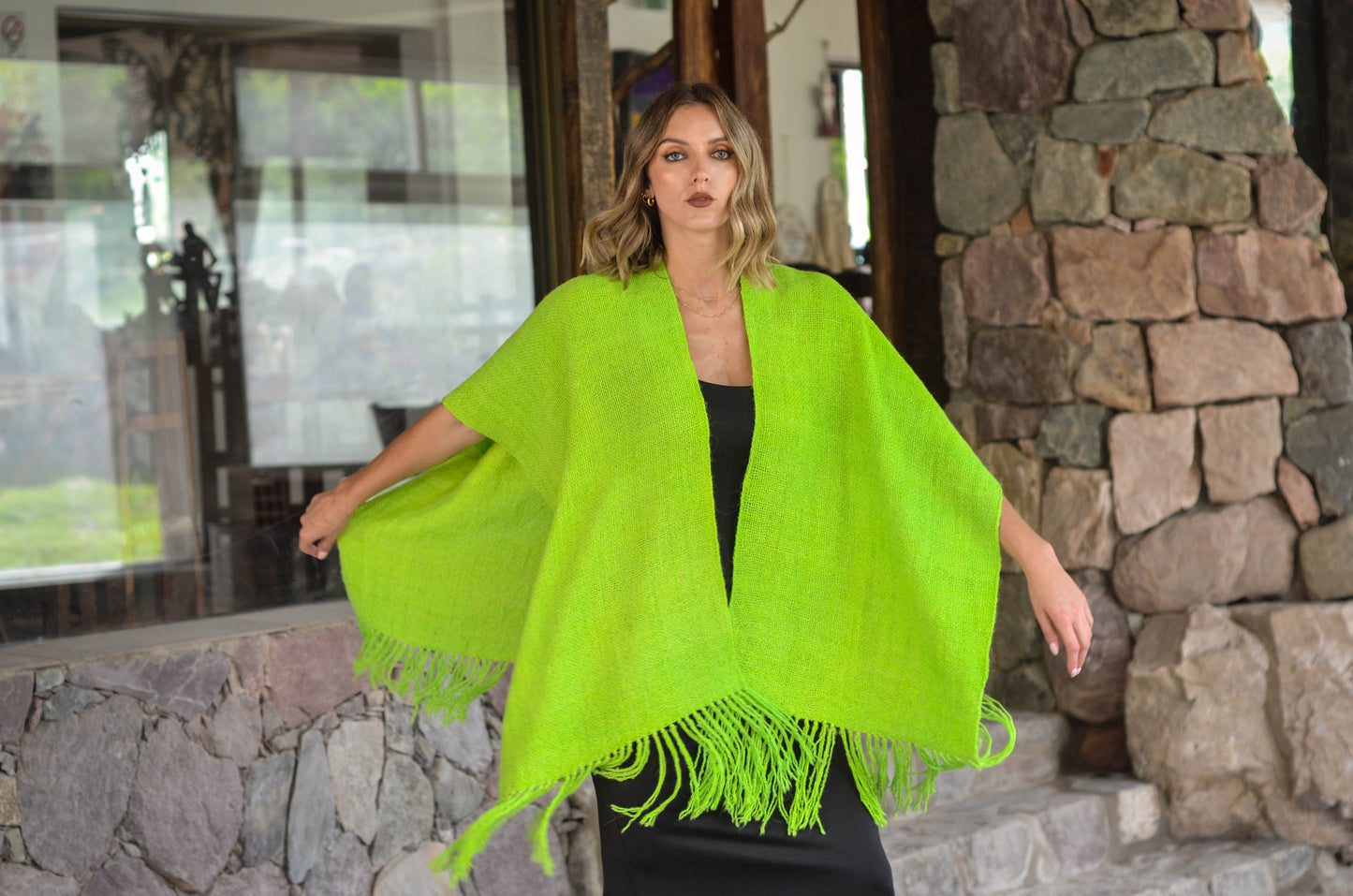 Ruana "Maimará" Hilos de Llama Baby