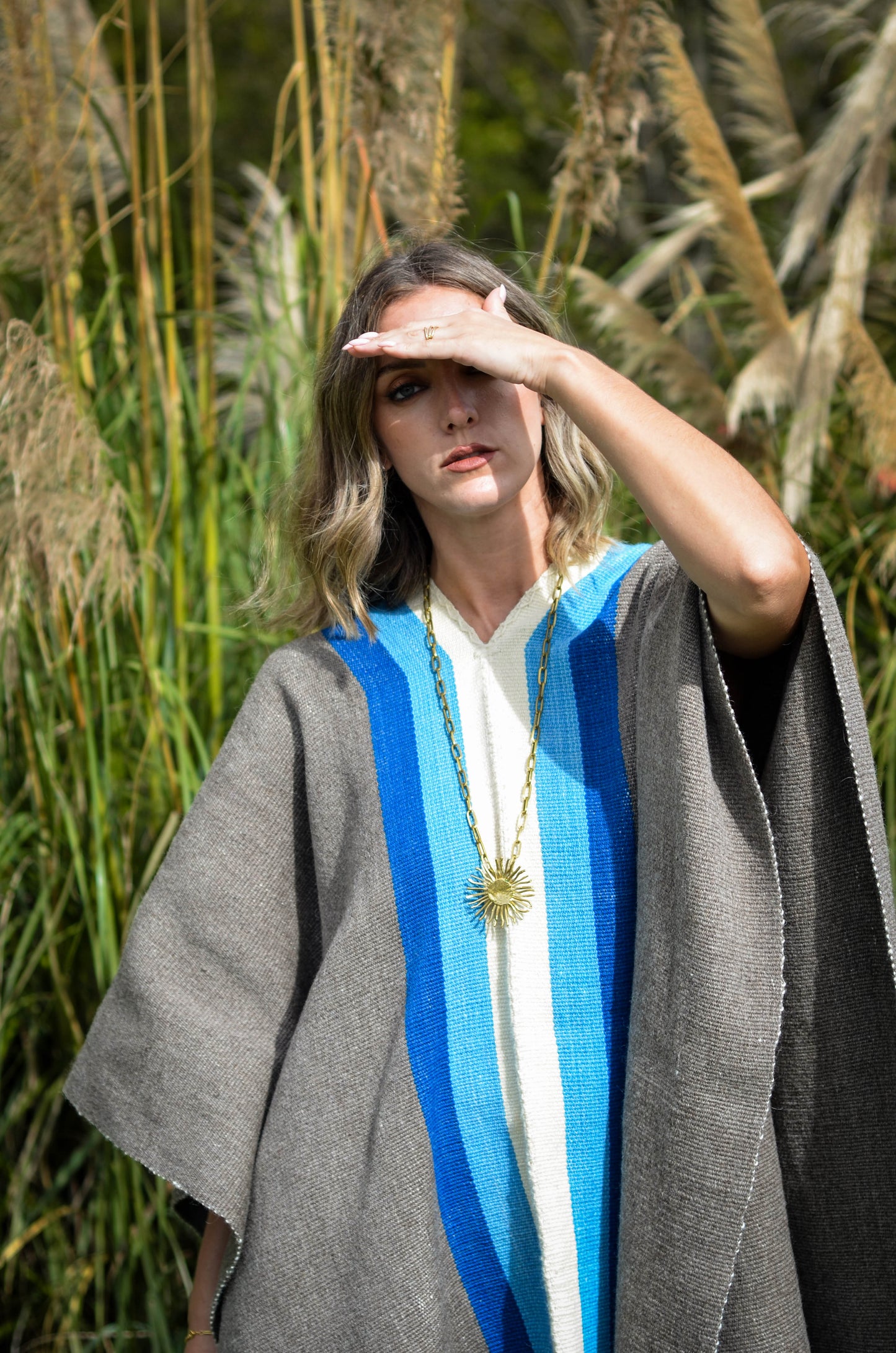 Poncho "Necochea" Telar Criollo