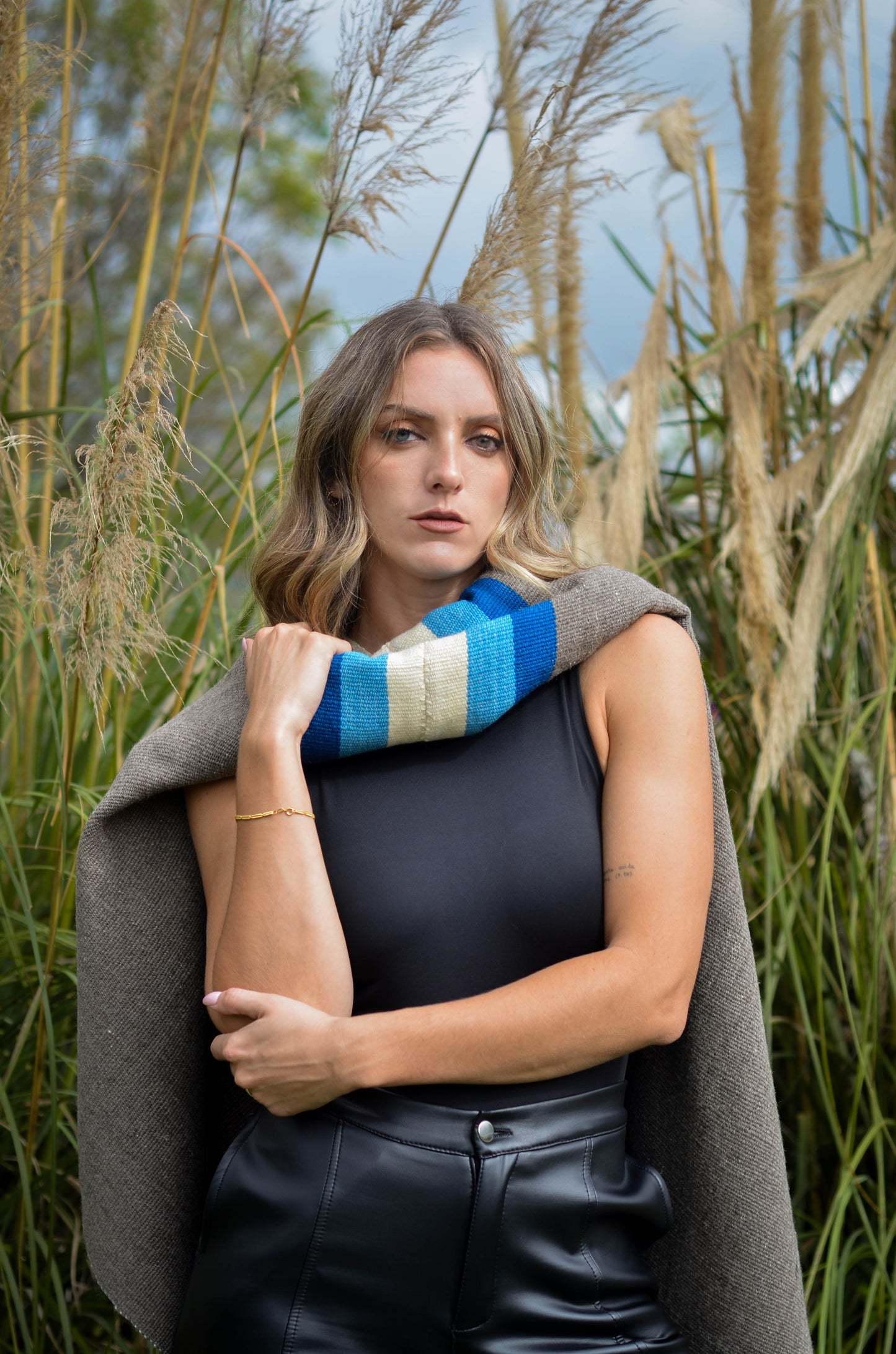 Poncho "Necochea" Telar Criollo