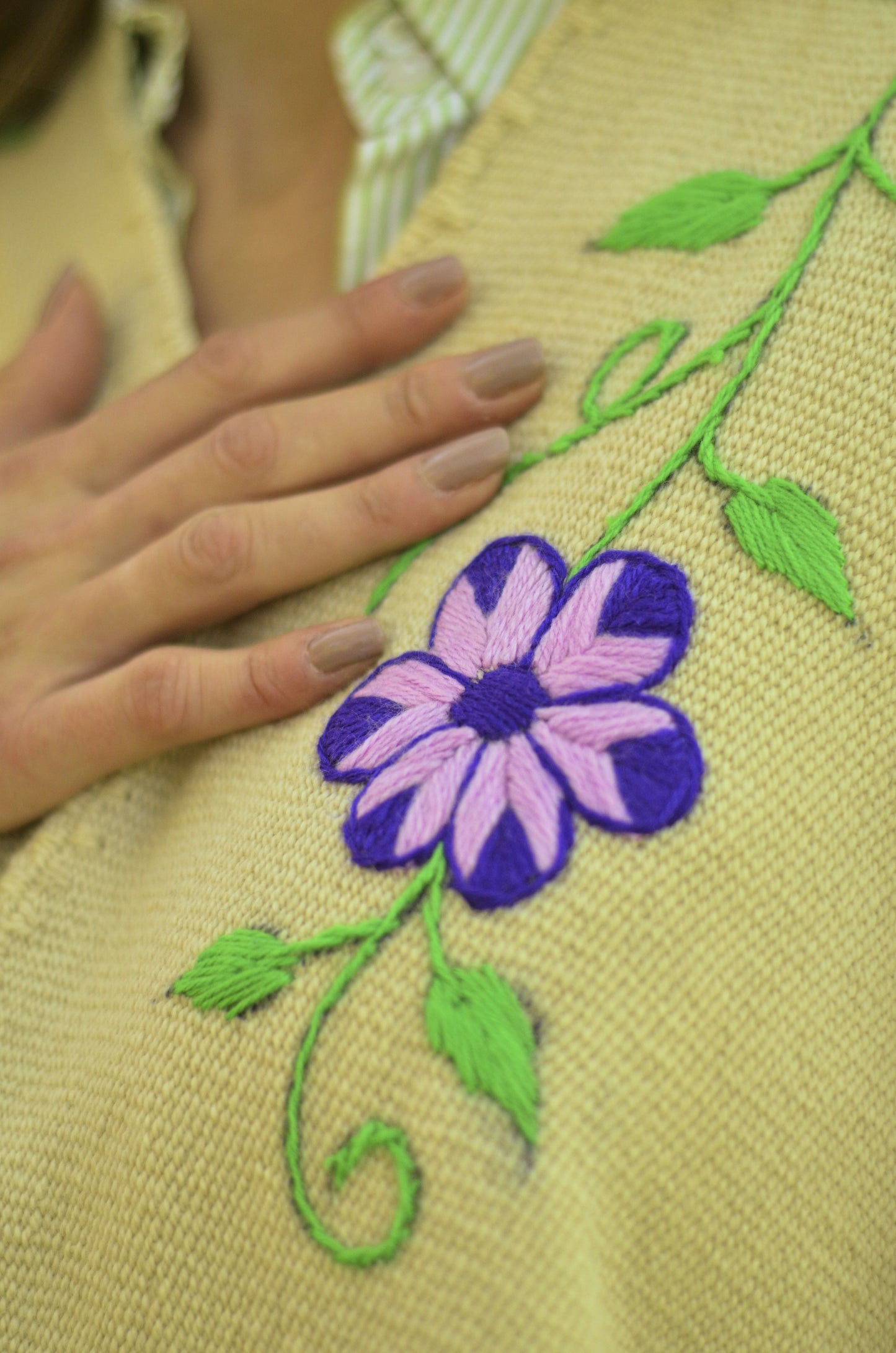 Embroidered Poncho "Concepción" Creole Loom