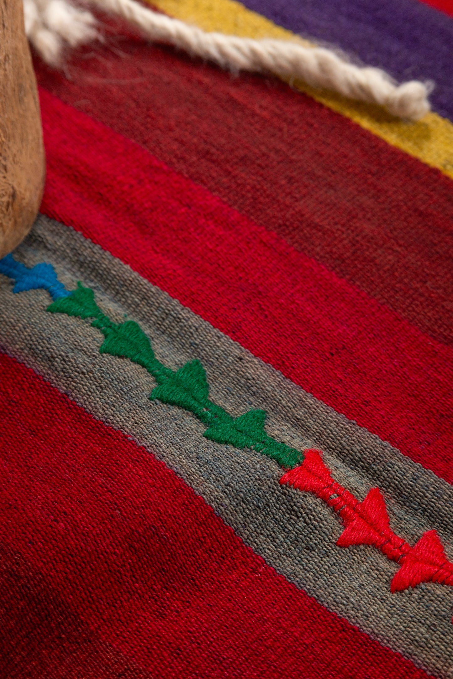 Puyo Antiguo "Runa" hecho en Telar