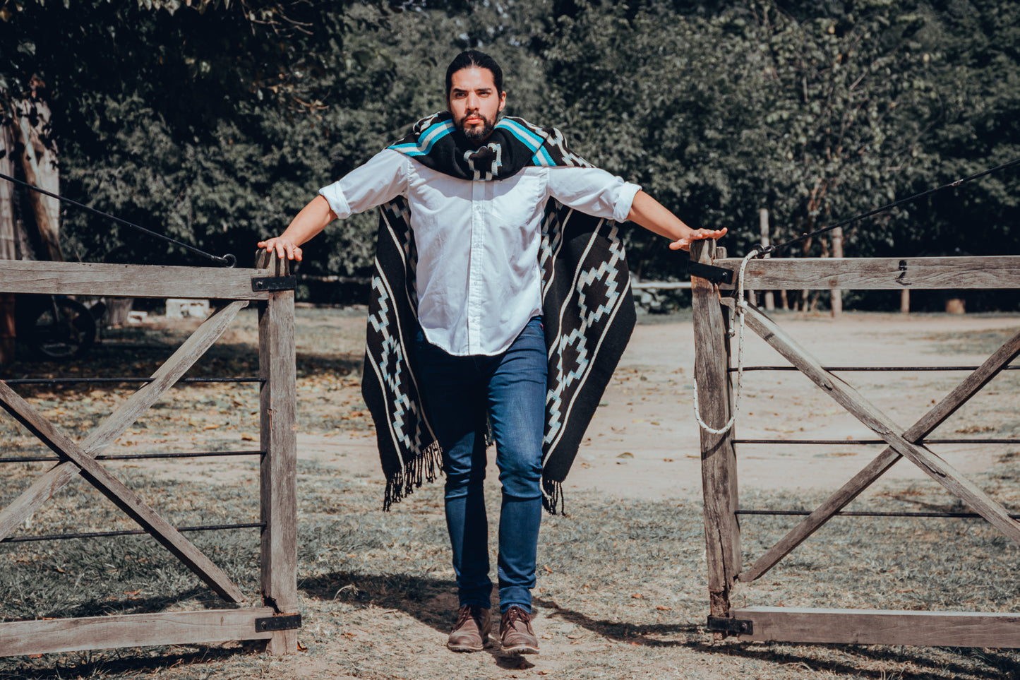 Poncho "Lavalle" Work in Creole Loom