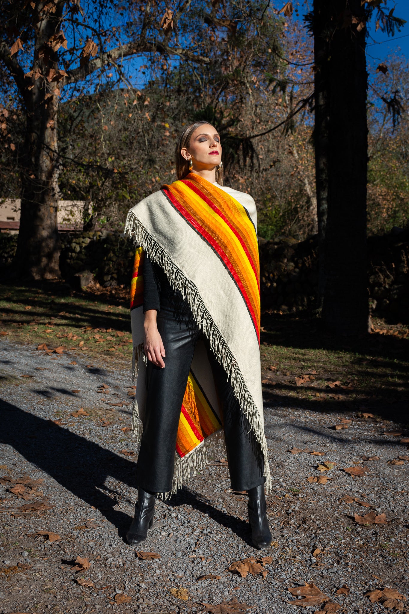 Poncho "Lavalle" Work in Creole Loom
