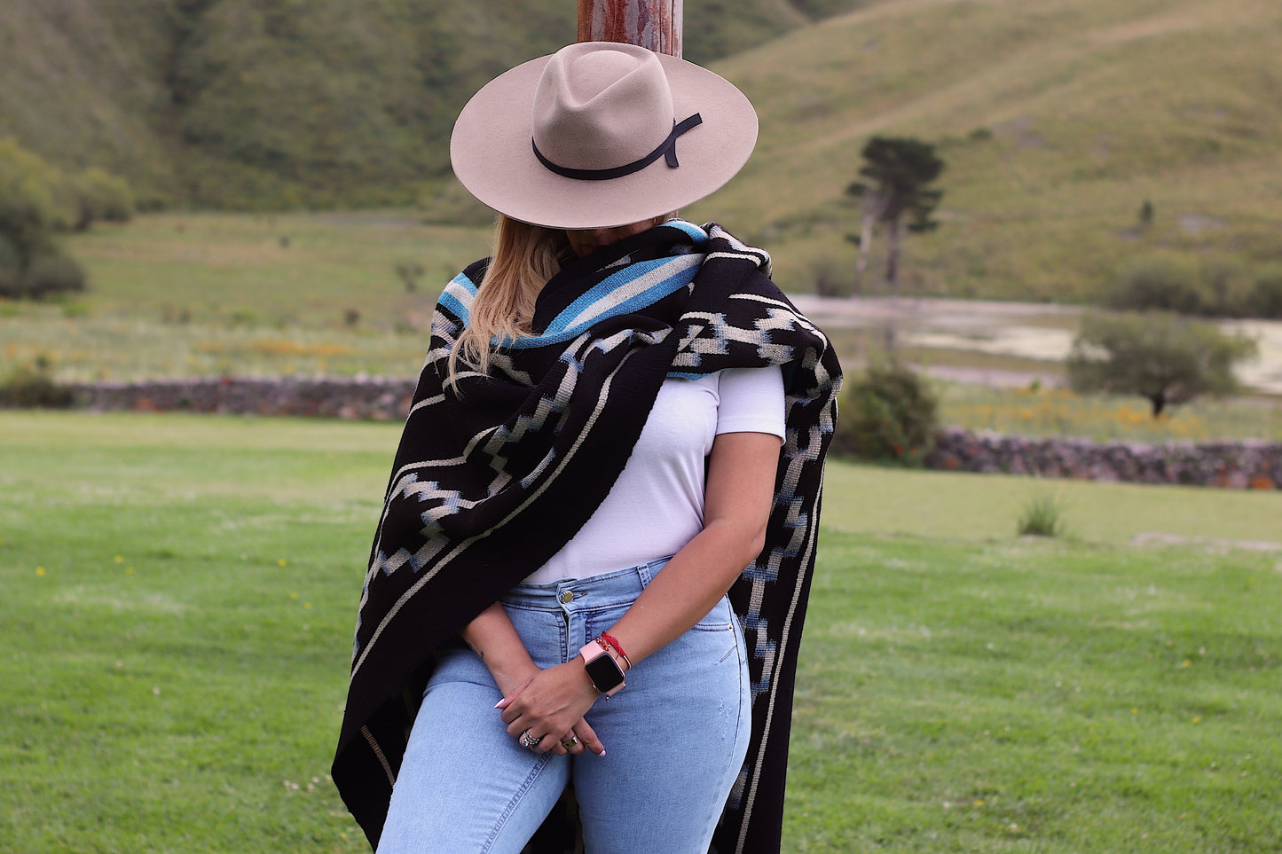 Poncho "Lavalle" Work in Creole Loom