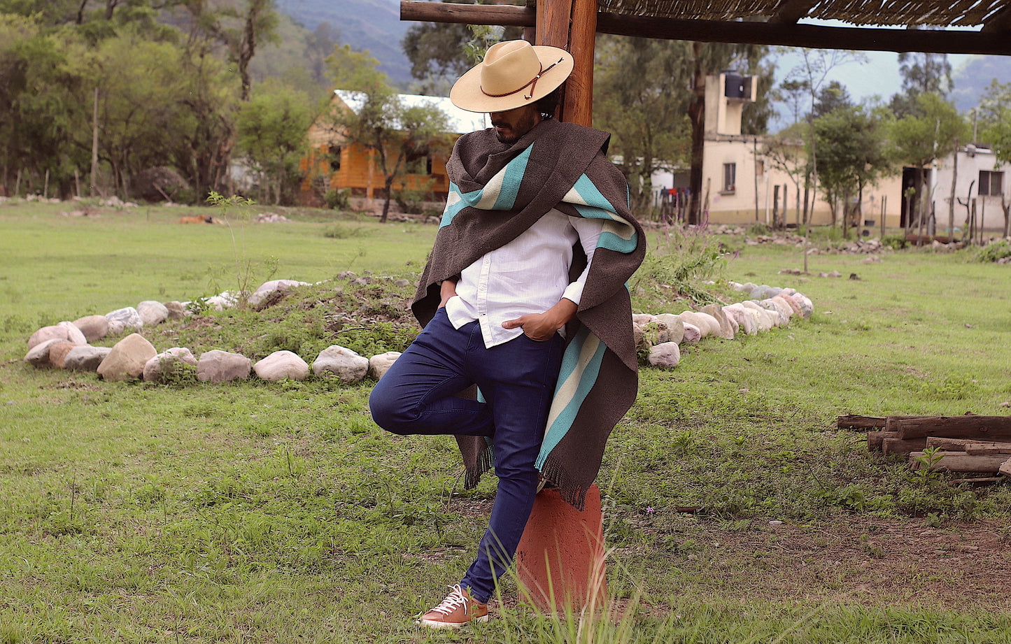 Poncho "Alvear" Telar Criollo