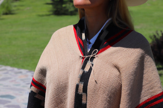 Poncho Guarda Tied "Jaguel" Creole Loom