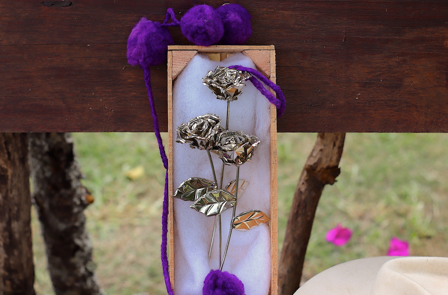 Rosas de Alpaca en Caja de Madera