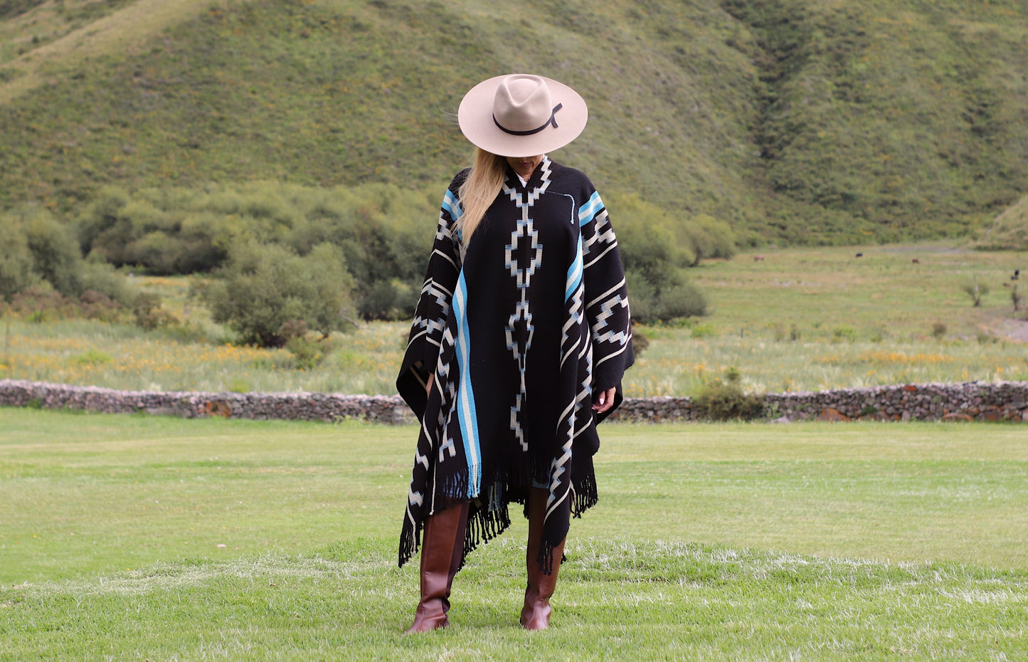 Poncho "Lavalle" Work in Creole Loom