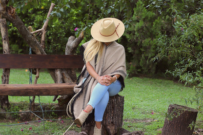 Poncho “Maima” de Hilos de Llama